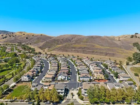 View/Area - 4471 Bahama Way, Fairfield, CA 94533 photo 4 of 6