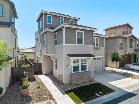 Exterior - 4471 Bahama Way, Fairfield, CA 94533 photo 3 of 6