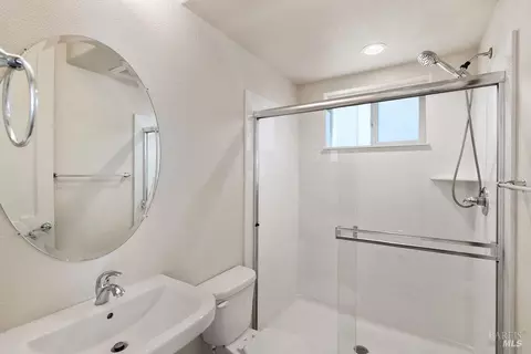 Bath - 4471 Bahama Way, Fairfield, CA 94533 photo 1 of 5