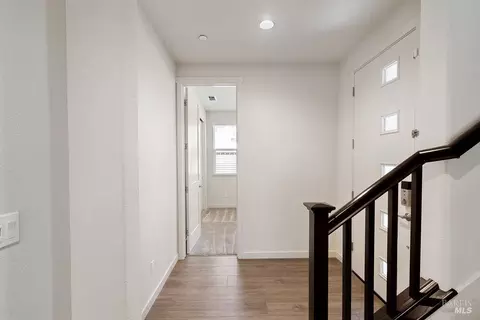 Entry Way - 4471 Bahama Way, Fairfield, CA 94533 photo 1 of 6