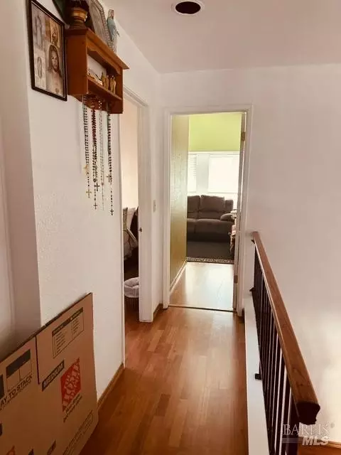 Entry Way - 200 Paddlewheel Dr, Vallejo, CA 94591 photo 2 of 2