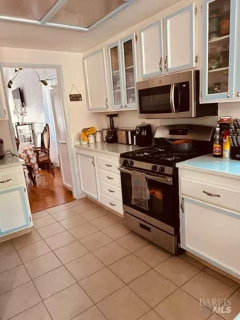 Kitchen - 200 Paddlewheel Dr, Vallejo, CA 94591 photo 1 of 2