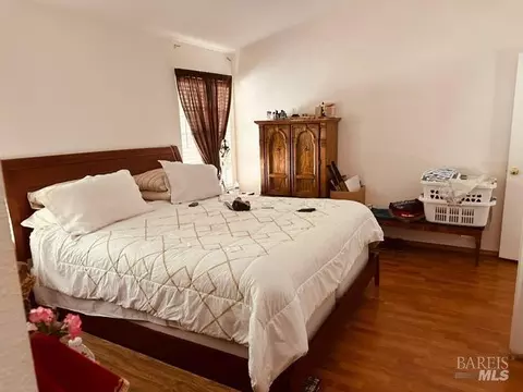 Bedroom - 200 Paddlewheel Dr, Vallejo, CA 94591 photo 4 of 5