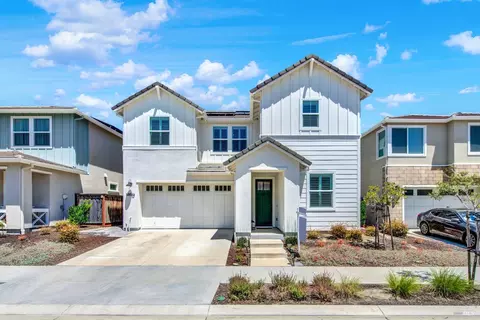 Exterior - 5850 Maroon Pl, Fairfield, CA 94533 photo 4 of 14