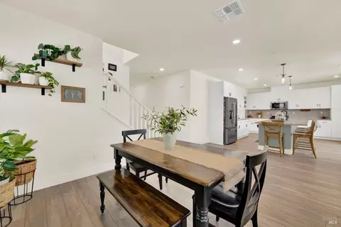 Dining - 5850 Maroon Pl, Fairfield, CA 94533 photo 1 of 1