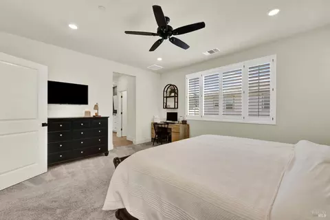 Bedroom - 5850 Maroon Pl, Fairfield, CA 94533 photo 6 of 10