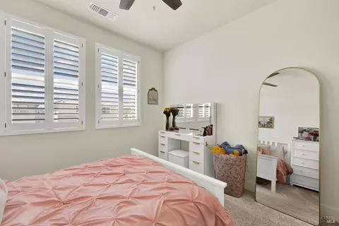 Bedroom - 5850 Maroon Pl, Fairfield, CA 94533 photo 8 of 10