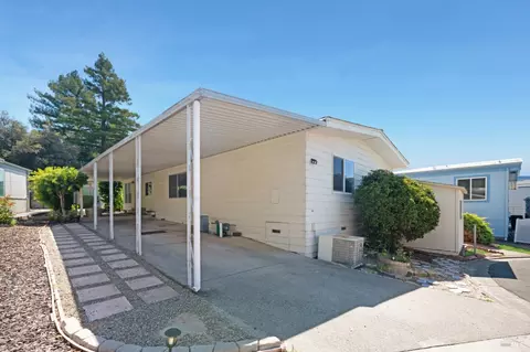 260 Circulo Tierra, Rohnert Park, CA 94928