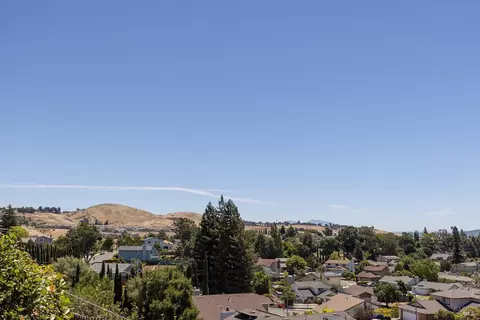 View/Area - 315 Barcelona St, Vallejo, CA 94591 photo 2 of 3