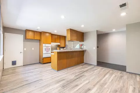 Living - 315 Barcelona St, Vallejo, CA 94591 photo 1 of 5