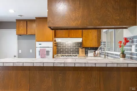 Kitchen - 315 Barcelona St, Vallejo, CA 94591 photo 1 of 2