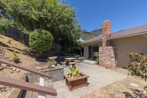 Exterior - 315 Barcelona St, Vallejo, CA 94591 photo 8 of 13