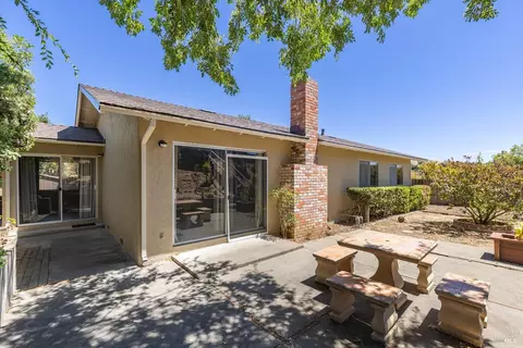Exterior - 315 Barcelona St, Vallejo, CA 94591 photo 4 of 13