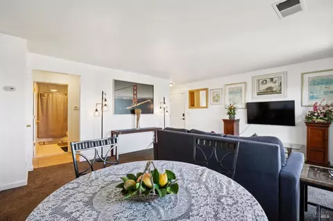Dining - 80 Frey Pl, Vallejo, CA 94590 photo 3 of 7
