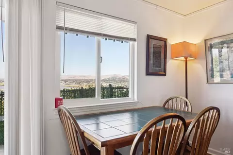 Dining - 80 Frey Pl, Vallejo, CA 94590 photo 6 of 7