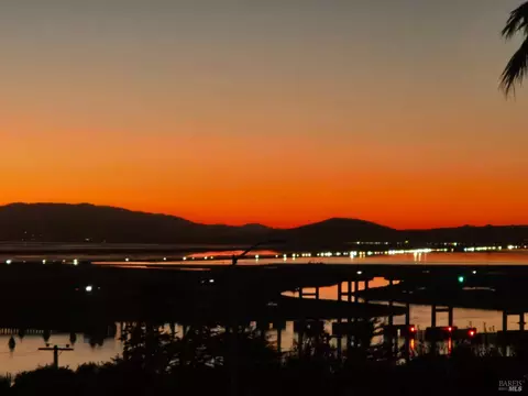 View/Area - 74 C St, Vallejo, CA 94590 photo 6 of 15