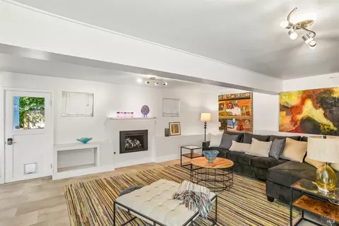 Living - 74 C St, Vallejo, CA 94590 photo 4 of 5