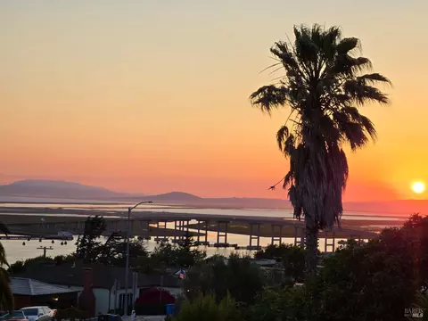 View/Area - 74 C St, Vallejo, CA 94590 photo 10 of 15