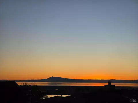 View/Area - 74 C St, Vallejo, CA 94590 photo 13 of 15