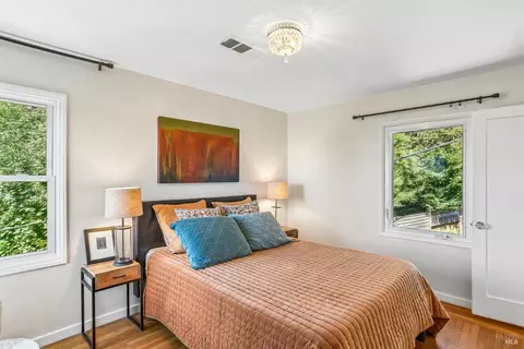 Bedroom - 74 C St, Vallejo, CA 94590 photo 5 of 6