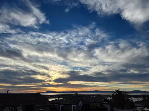 View/Area - 74 C St, Vallejo, CA 94590 photo 14 of 15