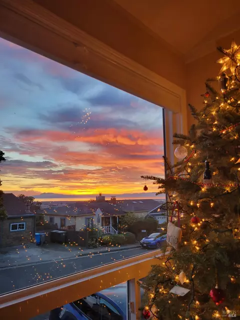 Entry Way - 74 C St, Vallejo, CA 94590 photo 1 of 1