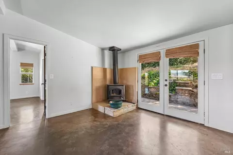 9333 Redtail Hawk Ln, Cotati, CA 94931 photo 2