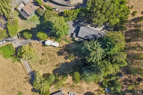 9333 Redtail Hawk Ln, Cotati, CA 94931 photo 38
