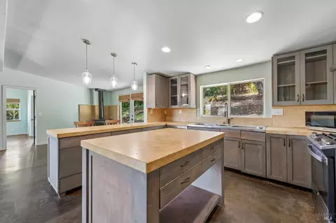 9333 Redtail Hawk Ln, Cotati, CA 94931 photo 15