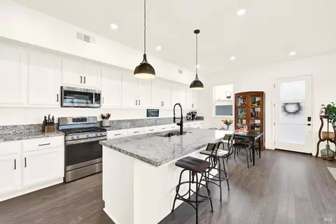 Kitchen - 2456 Shore Vis, Fairfield, CA 94533 photo 3 of 3