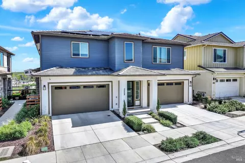Exterior - 2456 Shore Vis, Fairfield, CA 94533 photo 3 of 10