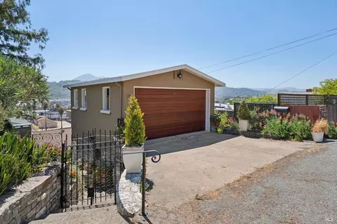 28 Marina Court Dr, San Rafael, CA 94901