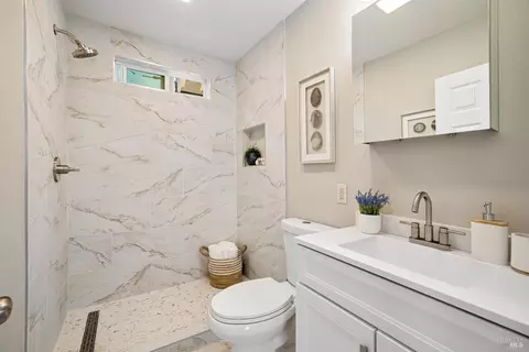 Bath - 332 Napa Ave, Rodeo, CA 94572 photo 1 of 4