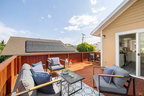 Exterior - 332 Napa Ave, Rodeo, CA 94572 photo 3 of 5