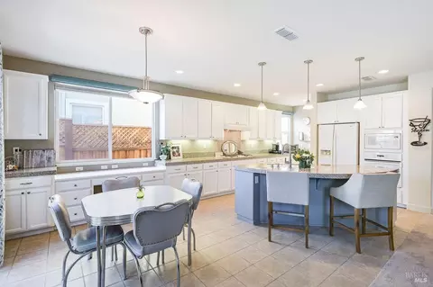 Kitchen - 415 Decanter Cir, Windsor, CA 95492 photo 1 of 3