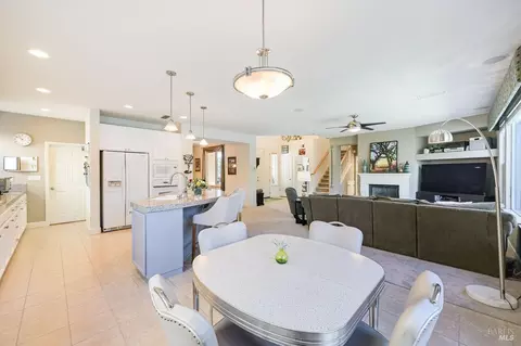 Dining - 415 Decanter Cir, Windsor, CA 95492 photo 1 of 3
