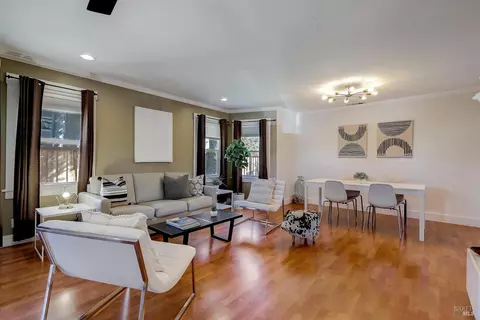 Living - 1343 B St, Napa, CA 94559 photo 2 of 3