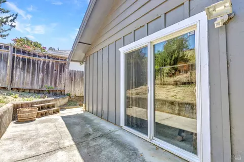 Exterior - 540 Fleming Ave E, Vallejo, CA 94591 photo 6 of 9
