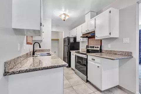 Kitchen - 540 Fleming Ave E, Vallejo, CA 94591 photo 1 of 3