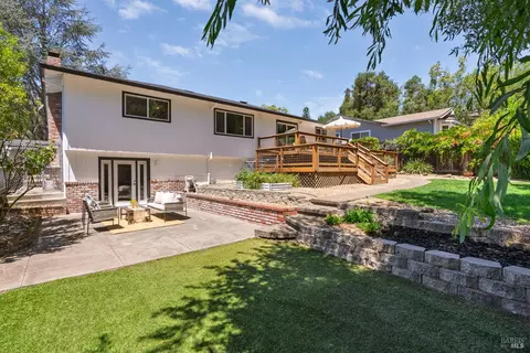 3428 Castlerock Ct, Santa Rosa, CA 95404