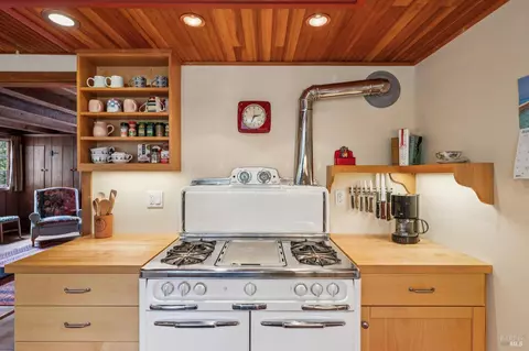 Kitchen - 6 Cameron St, Inverness, CA 94937 photo 4 of 7