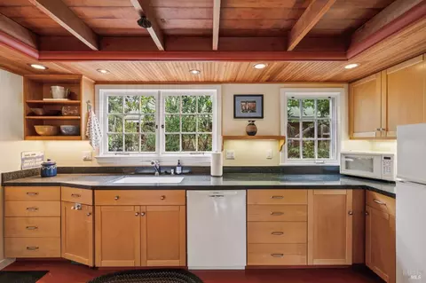 Kitchen - 6 Cameron St, Inverness, CA 94937 photo 5 of 7