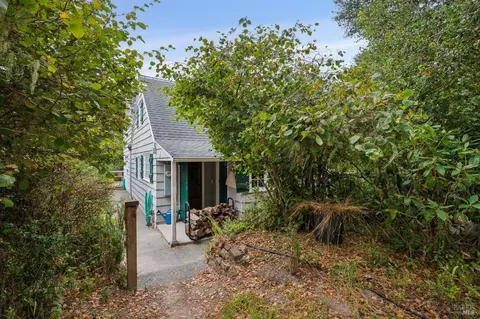 Exterior - 6 Cameron St, Inverness, CA 94937 photo 11 of 15