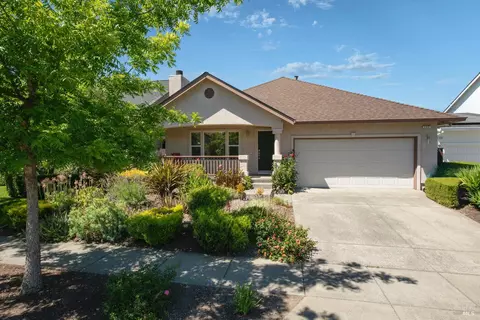 142 Clay St, Sonoma, CA 95476