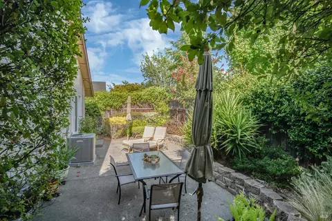 Exterior - 142 Clay St, Sonoma, CA 95476 photo 9 of 11