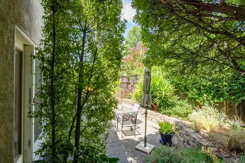 Exterior - 142 Clay St, Sonoma, CA 95476 photo 7 of 11