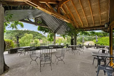 Exterior - 3291 Westside Rd, Healdsburg, CA 95448 photo 9 of 11