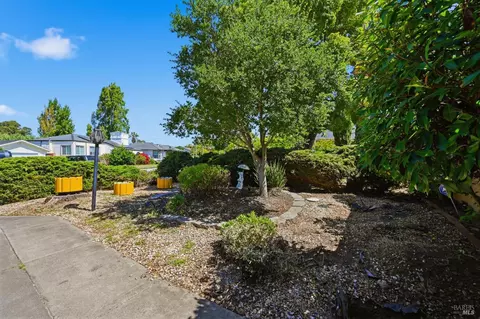 Exterior - 1032 Atherton St, Vallejo, CA 94590 photo 8 of 16