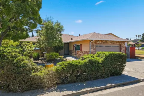 Exterior - 1032 Atherton St, Vallejo, CA 94590 photo 3 of 16