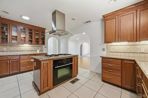Kitchen - 1032 Atherton St, Vallejo, CA 94590 photo 7 of 7